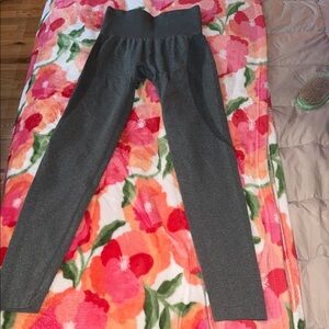 NVGTN High-Waisted Leggings